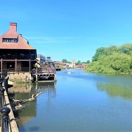 Idyllic Thames Riverside Apartment With Free Parking Isleworth Luaran gambar