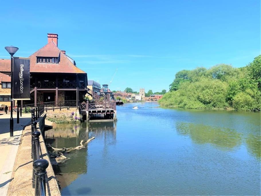 Idyllic Thames Riverside Apartment With Free Parking Isleworth Luaran gambar