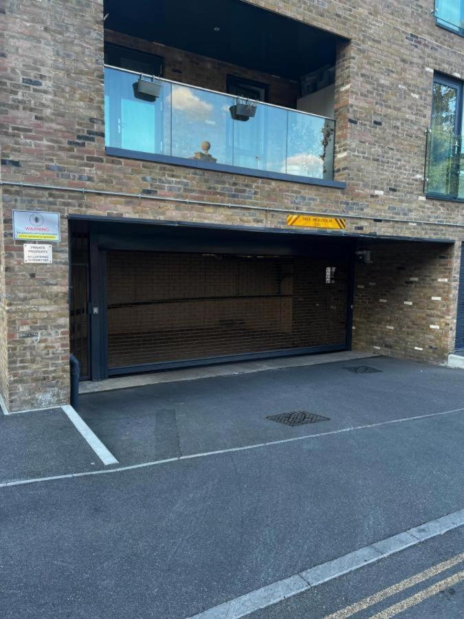 Idyllic Thames Riverside Apartment With Free Parking Isleworth Luaran gambar
